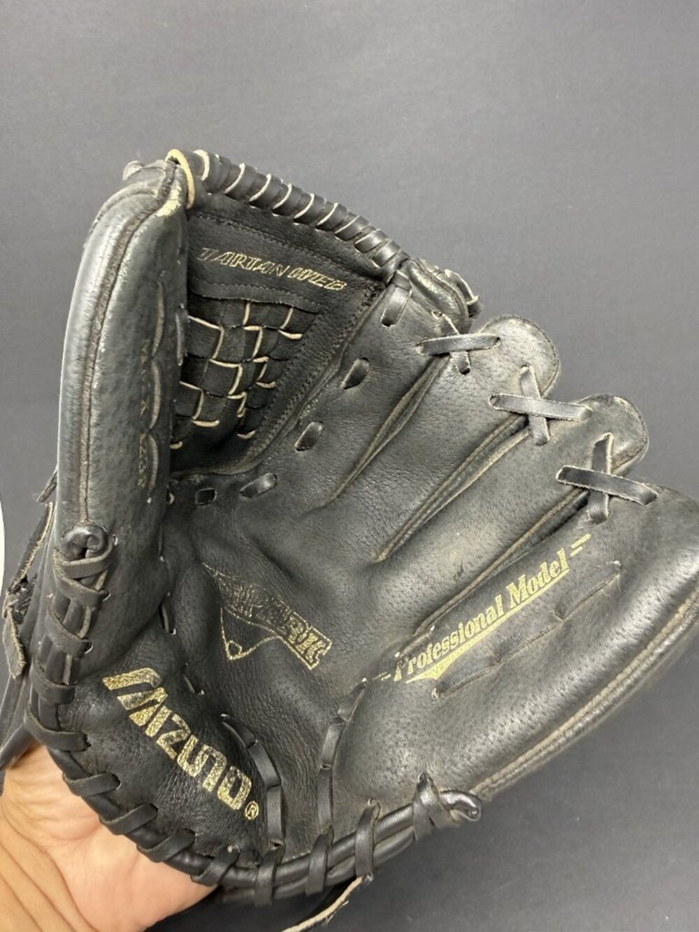 Mizuno Professional Model MMX 123P Right Hand Throwing RHT 12” Baseball Glove